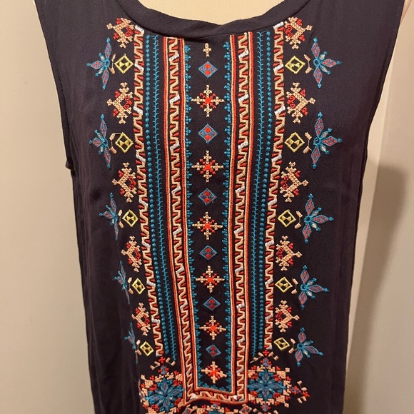 Miss Me Dark Gray Embroidered Sleeveless Dress, size M - Picture 2 of 8